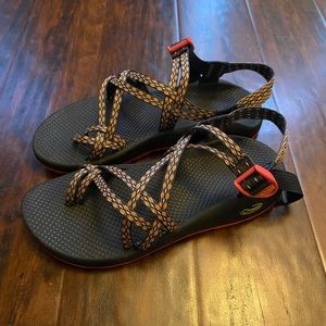 Womens chaco sandals size 10